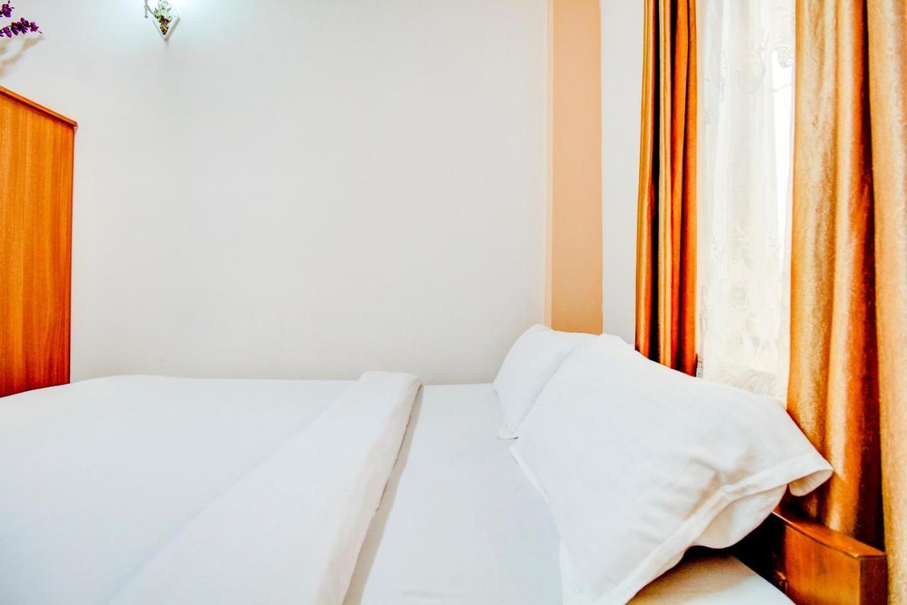 Capital O 79144 Coniferous Resort Cherrapunji Buitenkant foto