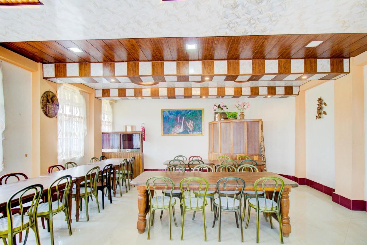 Capital O 79144 Coniferous Resort Cherrapunji Buitenkant foto