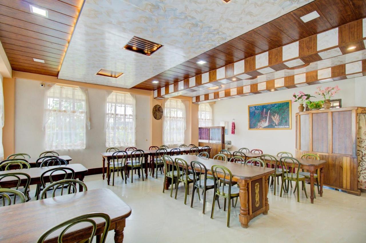 Capital O 79144 Coniferous Resort Cherrapunji Buitenkant foto
